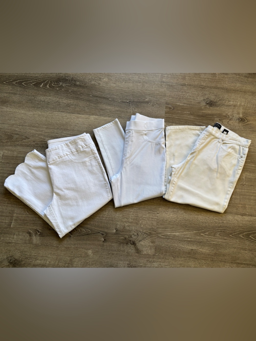 White Capris bundle